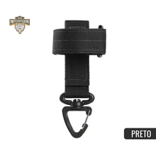 Carregar imagem no visualizador da galeria, suporte para luvas de segurança;
prendedor para EPI (Equipamento de Proteção Individual);
prendedor multiuso para luvas;
prendedor de luvas tático;
prendedor de ferramentas outdoor;
gancho para equipamentos táticos;
gancho de nylon para equipamentos;
clip para luvas de trabalho;
clip para camping e escalada;
clip de segurança para luvas;