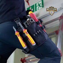 Carregar imagem no visualizador da galeria, bolsa porta ferramentas;
cinto porta ferramentas;
bolsa de ferramentas de cintura;
porta ferramentas profissional;
bolsa para eletricista;
cinto de ferramentas para manutenção;
bolsa para ferramentas de trabalho;
bolsa tática para ferramentas;
suporte de ferramentas com cinto;
porta ferramentas com clipe;
porta ferramentas com suporte de perna;
bolsa de ferramentas para homem;