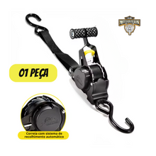 Carregar imagem no visualizador da galeria, cinta com catraca;
cinta para amarração de carga;
cinta para moto;
correia para carga;
catraca de amarração;
cinta com catraca retrátil;
cinta para prender moto;
cinta para carro;
cinta de fixação de carga;
fita com catraca;
correia retrátil com catraca para moto;
cinta automática para transporte de carga;
cinta com catraca para prender moto em caçamba;
correia de fixação para bagageiro de carro;