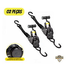 Carregar imagem no visualizador da galeria, cinta com catraca;
cinta para amarração de carga;
cinta para moto;
correia para carga;
catraca de amarração;
cinta com catraca retrátil;
cinta para prender moto;
cinta para carro;
cinta de fixação de carga;
fita com catraca;
correia retrátil com catraca para moto;
cinta automática para transporte de carga;
cinta com catraca para prender moto em caçamba;
correia de fixação para bagageiro de carro;

