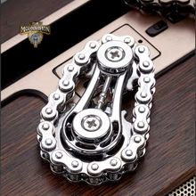 Carregar imagem no visualizador da galeria, spinner de dedo;
spinner de engrenagem;
spinner metálico;
brinquedo antistress;
fidget spinner;
spinner corrente;
spinner para ansiedade;
spinner colecionável;
spinner com corrente e engrenagem;
