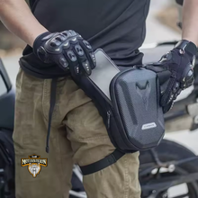 Carregar imagem no visualizador da galeria, bolsa tática masculina;
bolsa transversal para moto;
bolsa rígida eva;
bolsa para trilha e camping;
bolsa outdoor resistente;
Bolsa impermeável para moto;
bolsa de perna moto;
bolsa de cintura motociclista;
