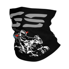 Carregar imagem no visualizador da galeria, balaclava GS;
neck gaiter;
bandana moto;
máscara para motociclista;
protetor de pescoço moto;
lenço multifuncional;
lenço tubular nariz e pescoço;
protetor de pescoço inverno;
lenço GS para motociclista;
lenço tubular estampa GS
