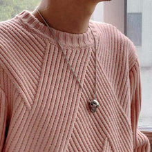 Carregar imagem no visualizador da galeria, Colar de Caveiras/Crânio 3D Pingente
